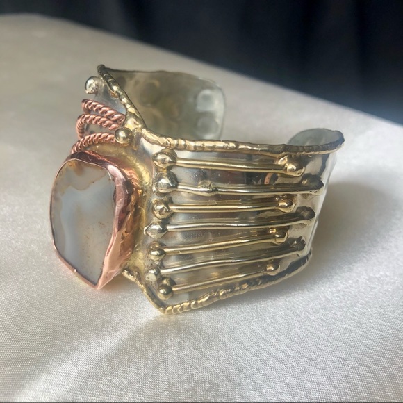 GORGEOUS Tri-Tone Gemstone Cuff - Picture 8 of 10